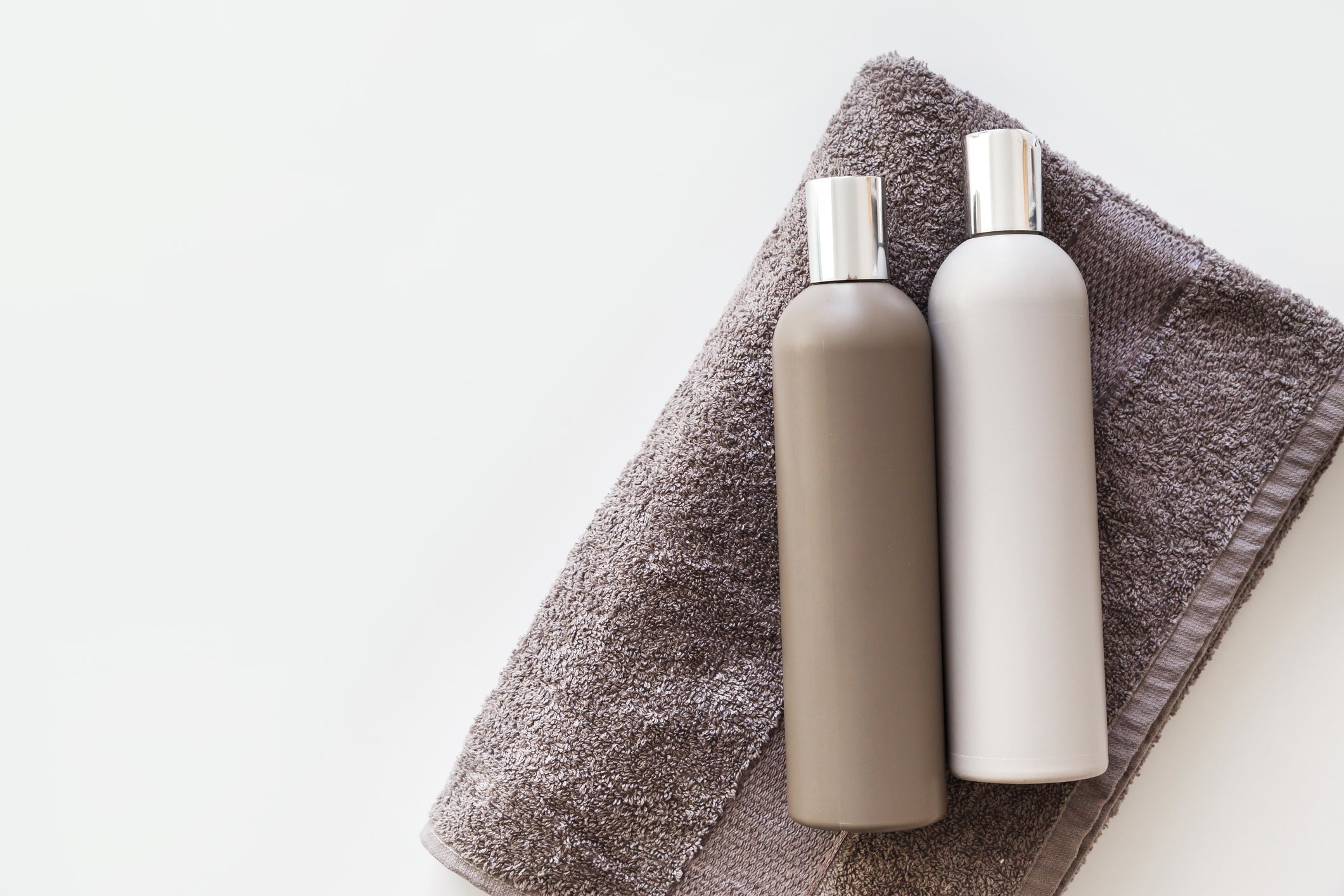 De Lorenzo Shampoo and Conditioner: Natural Ingredients for Hair Care Excellence